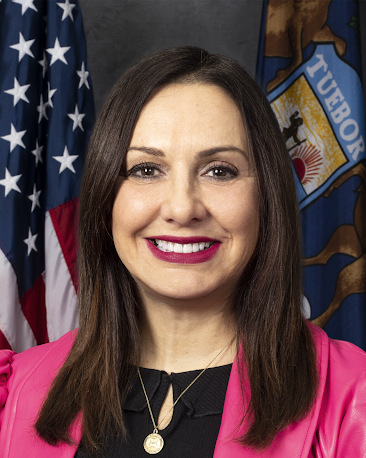 Dayna Polehanki